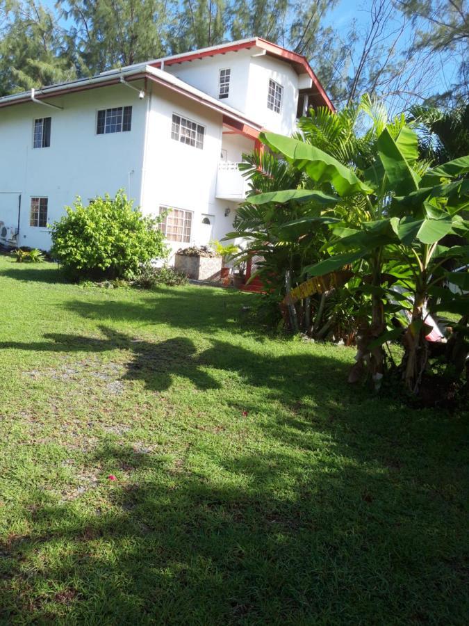 Tranquil Guest House Buccoo Exterior foto